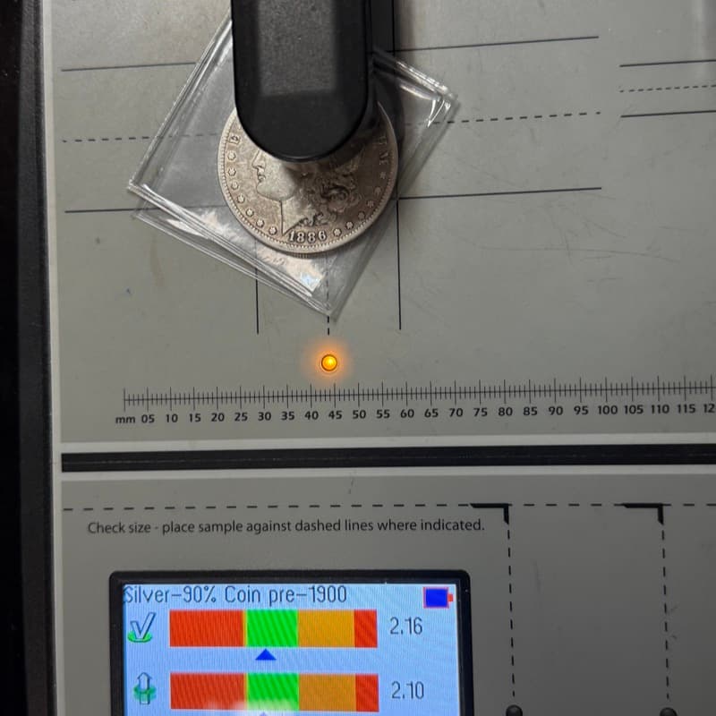 Sigma Metalytics Pro 显示 1886 摩根银元的测量结果